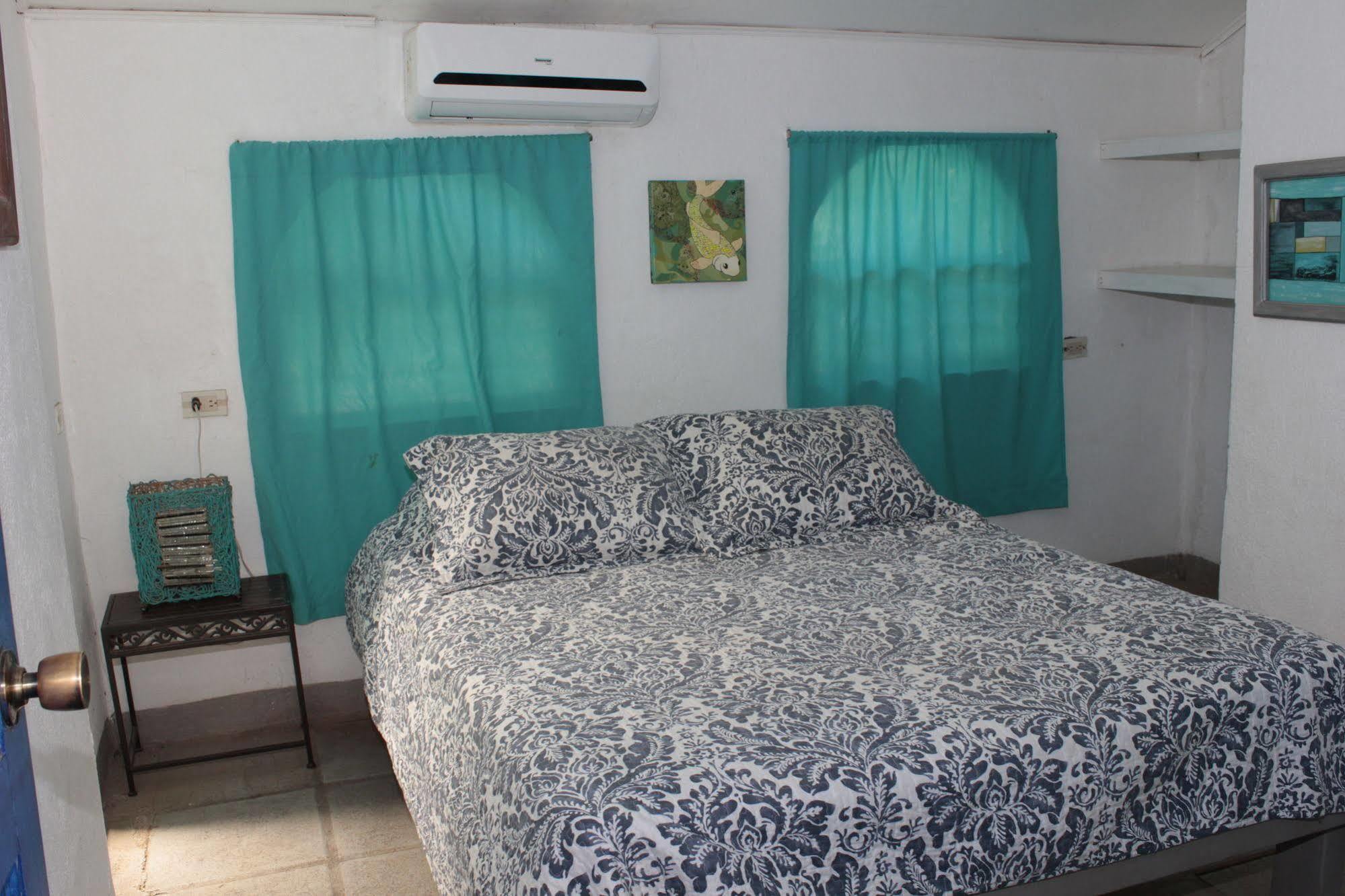 Hostel La Botella De Leche - تاماريندو المظهر الخارجي الصورة